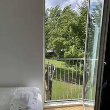 Three Floors - With Four Br In The Apartment